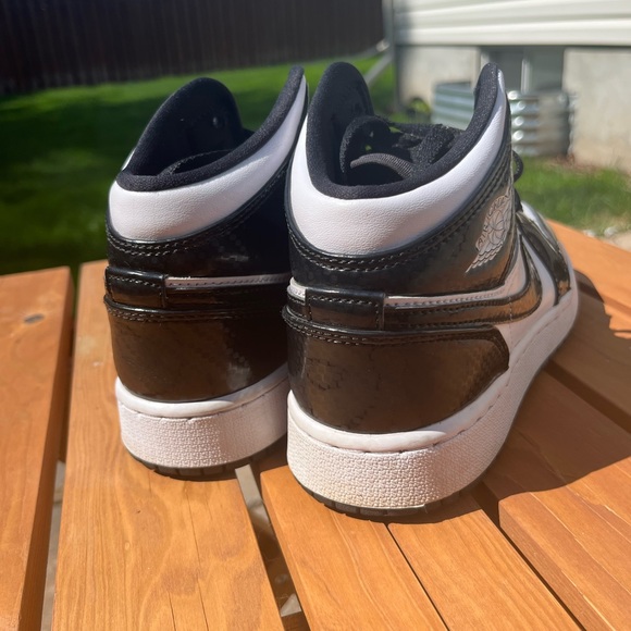 Air Jordan Sneakers - Picture 10 of 11